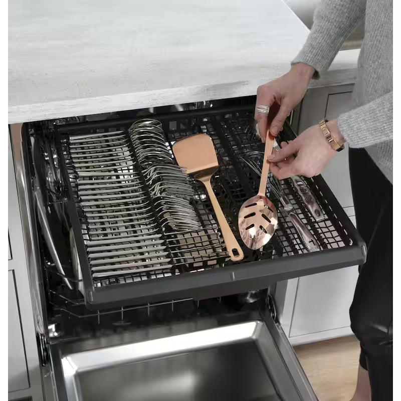 Built-In Matte White Dishwasher with Stainless Steel Tub Y144759