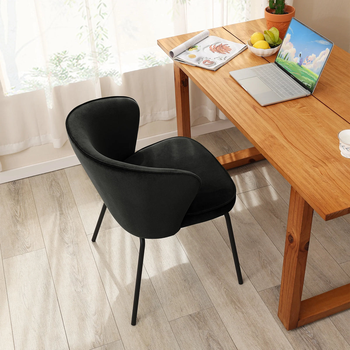 Velvet Wingback Dining Chairs Set of 2 with Black Metal Legs X4700