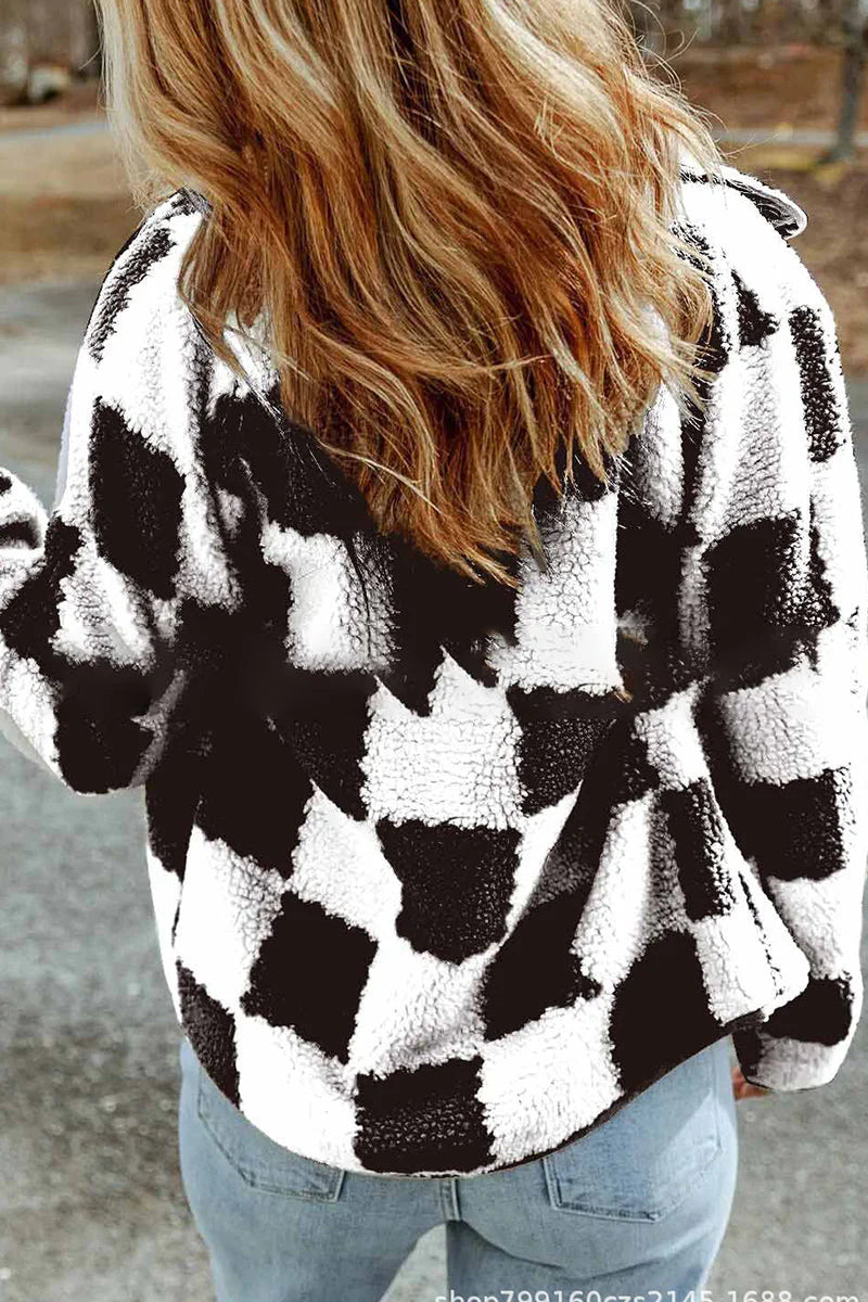 Solid Patchwork Turndown Collar Outerwear Q272665